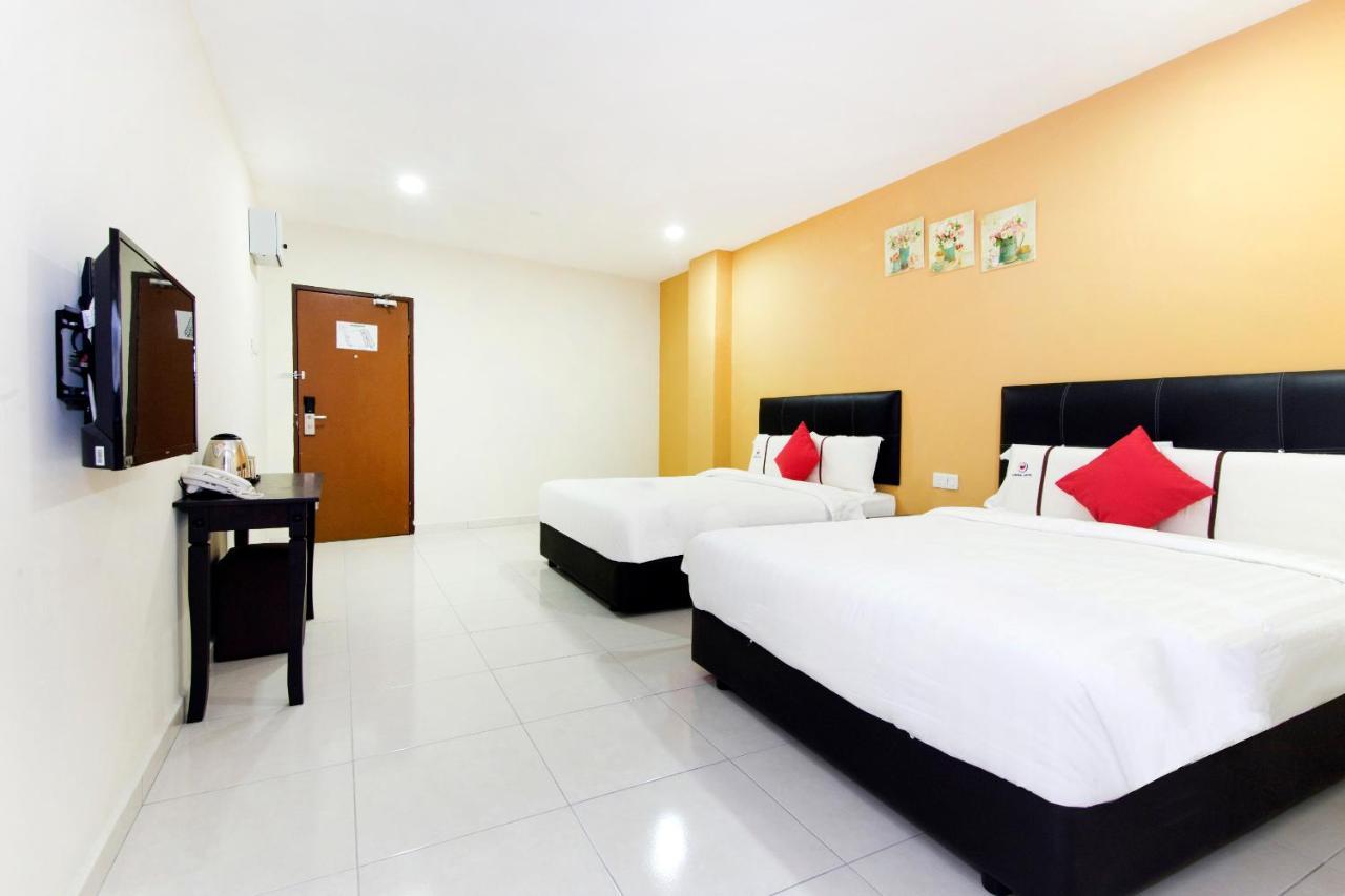 Central Hotel Bahau Bagian luar foto