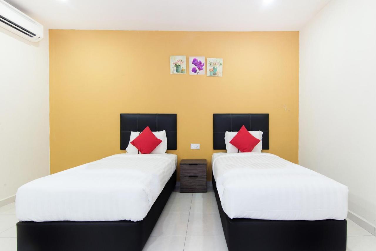 Central Hotel Bahau Bagian luar foto
